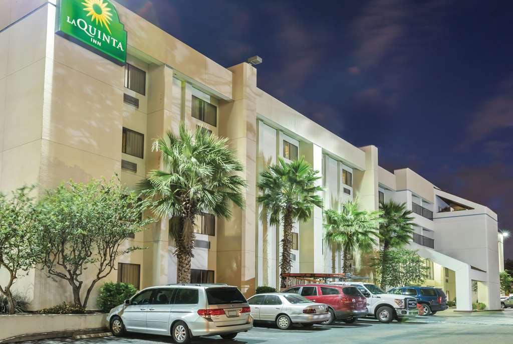 La Quinta Inn by Wyndham Austin North - photo 2