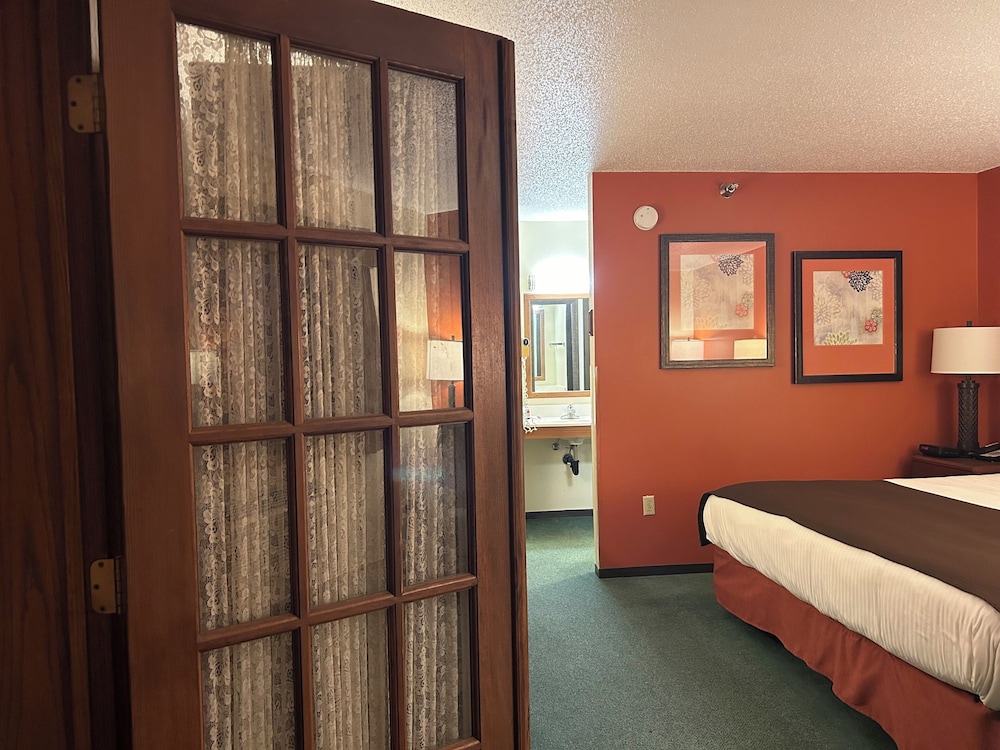 AmericInn by Wyndham Blackduck - photo 2