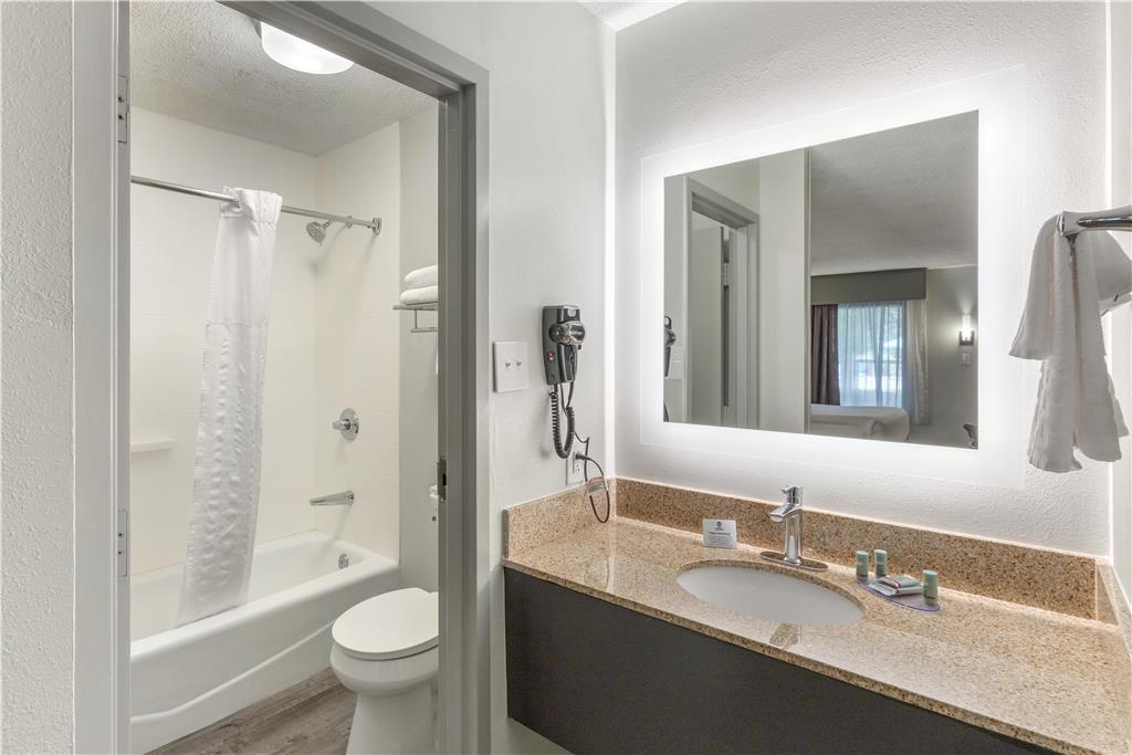 Best Western Hickory - photo 18