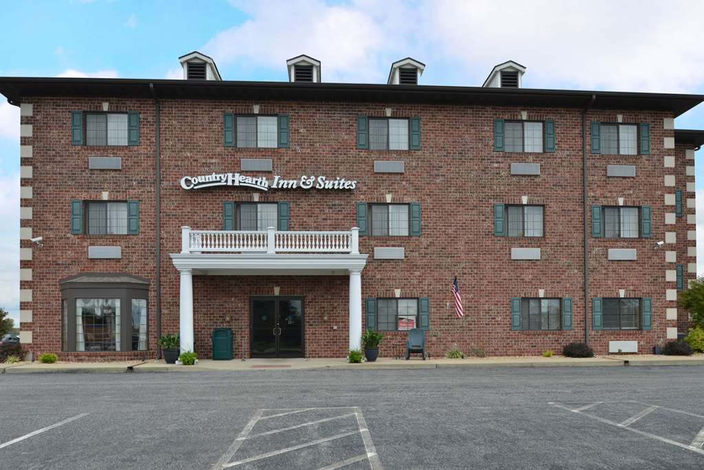 Country Hearth Inn & Suites Edwardsville St. Louis in Edwardsville, United States