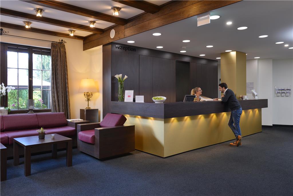 rezeption lobby relexa waldhotel stuttgart