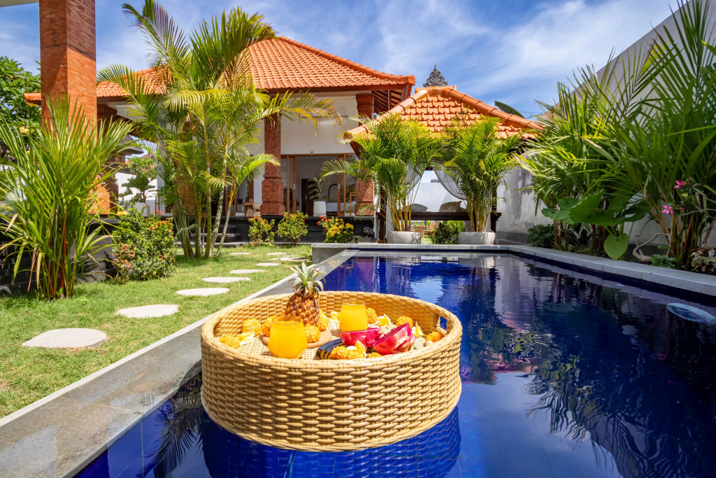 Viewbali 1 Villa with Jungle Garden Big Pool and Kitchen — 4-Star Luxury Hotel in Kerobokan, Indonesia