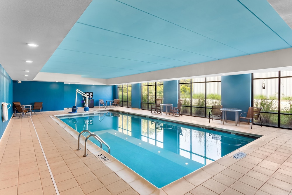 Hampton Inn Huntington University Area - photo 37