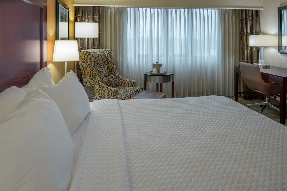 Crowne Plaza St. Louis Airport by IHG - photo 47