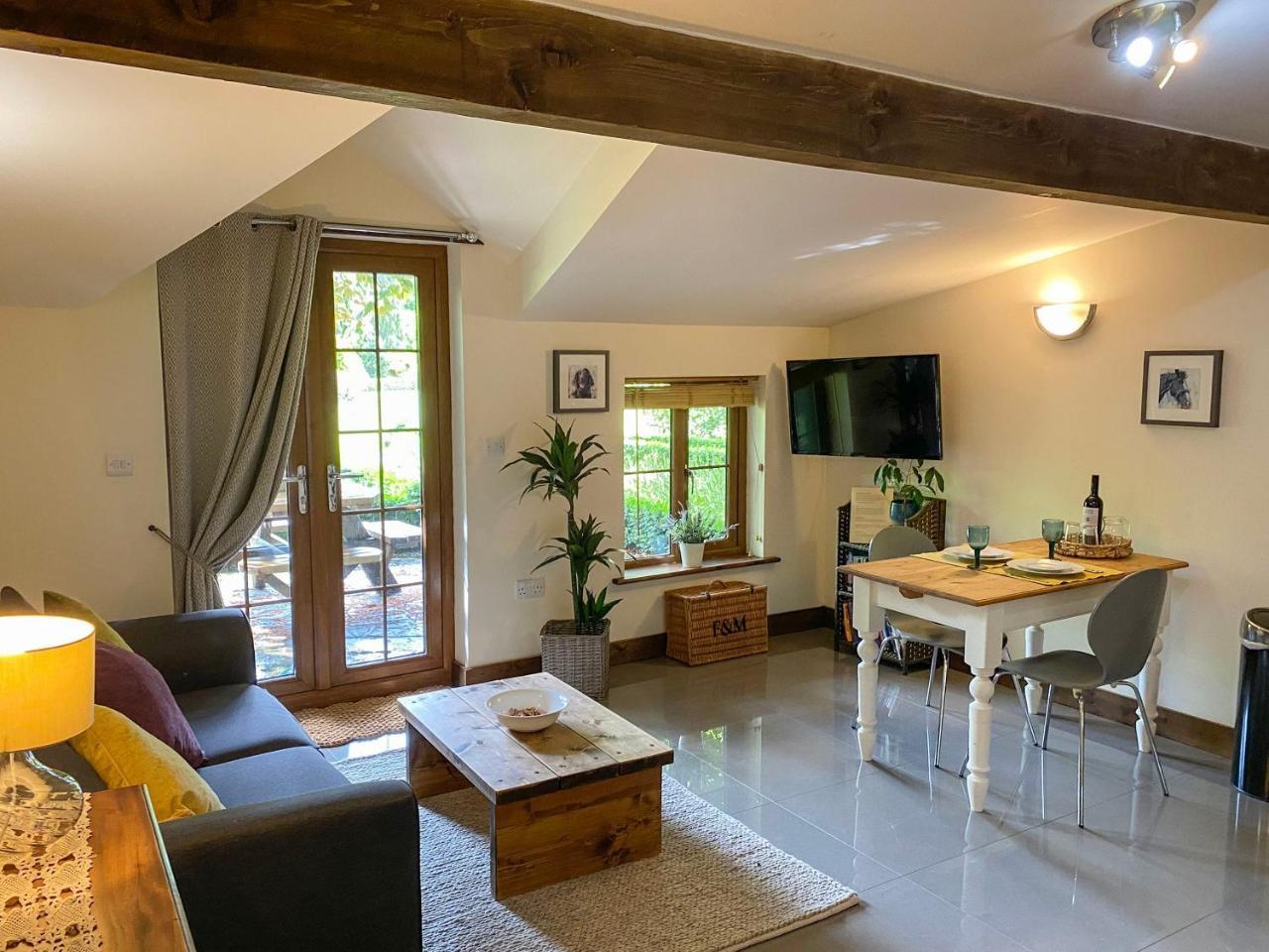 Chestnut Cottage 27636 — 4-Star Luxury Hotel in Darenth, United Kingdom