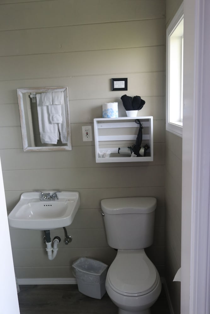 The Lowtide Motel - photo 49