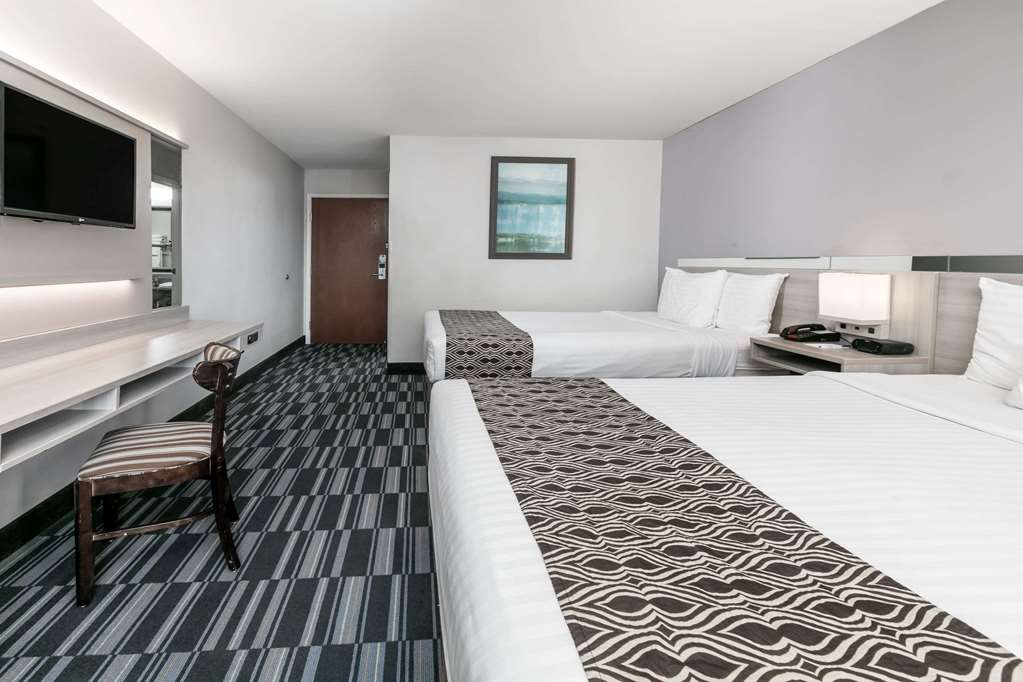 Microtel Inn & Suites by Wyndham Scott Lafayette - photo 10