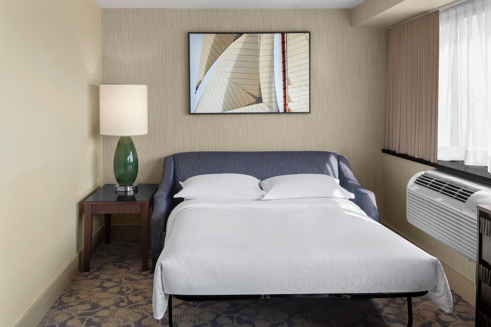 Sheraton Lincoln Harbor Hotel - photo 19