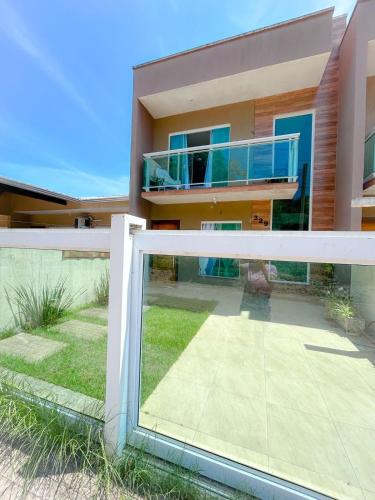 Sobrado em praia de Leste in Pontal Do Parana, Brasil