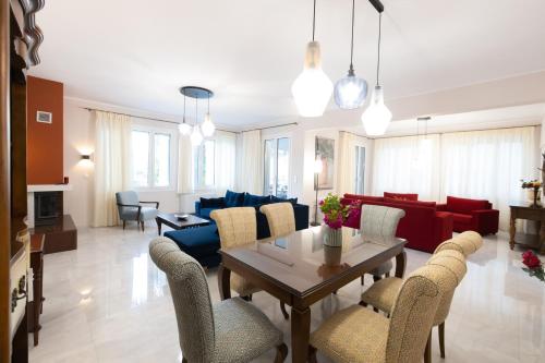 Akakia Villa Nafplio — 4-Star Luxury Hotel in Nafplio, Greece