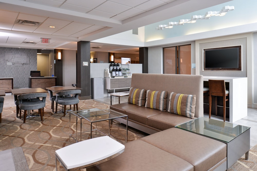 Holiday Inn Express Hotel & Suites Lafayette by IHG - photo 36