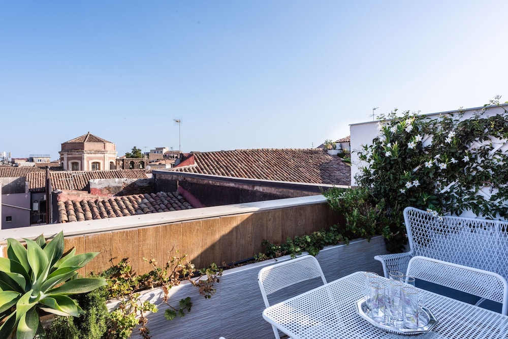 Sotto il Duomo — 4-Star Luxury Hotel in Catania, Italy