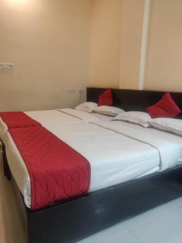 Sri Vignesh Residency — Chennai — photo 2