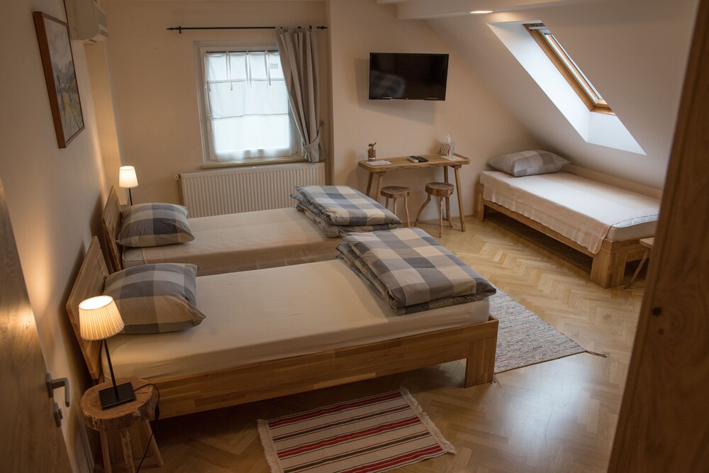 Bed & Breakfast Dvorec — Zalec — photo 2