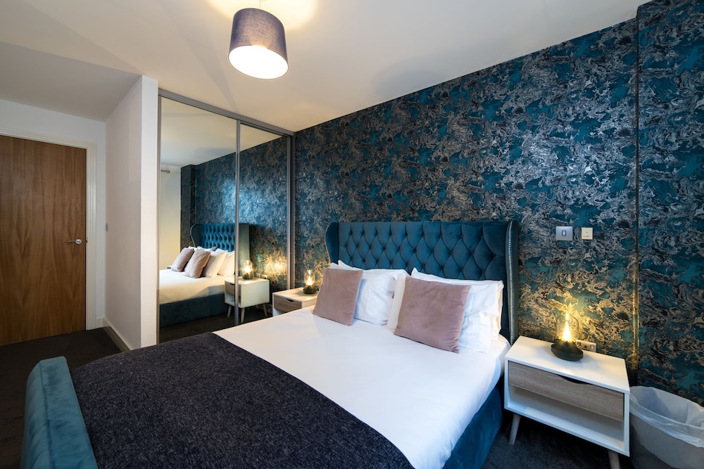 Cutlass Court Apartments by Comfort Zone — 4-Star Luxury Hotel in Birmingham, United Kingdom