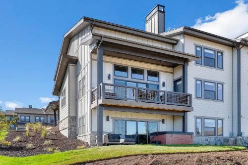New East Deer Valley 1 min 994 New luxury 5br Twin House Hot Tub Lake view Park City 10 min — 4-Star Luxury Hotel in Heber, United States