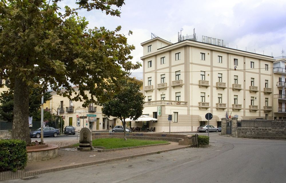 Hotel Vittoria — hotel in Sapri