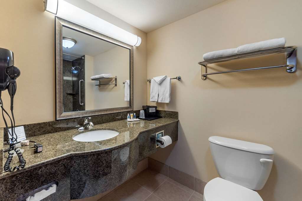 Comfort Inn & Suites Perry I 35 - photo 18