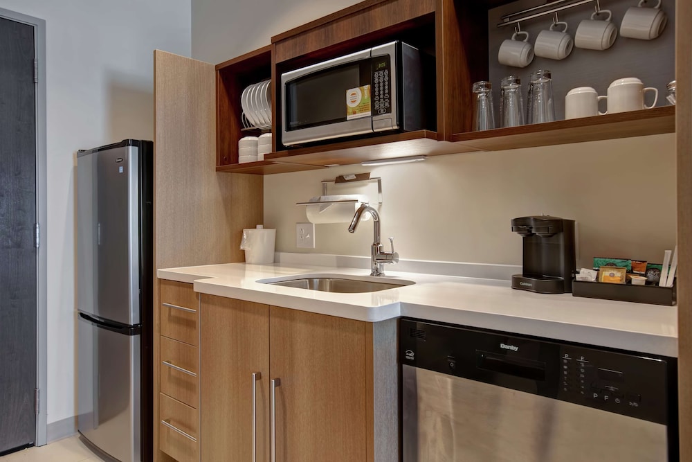 Home2 Suites by Hilton Charlotte Uptown NC - photo 29