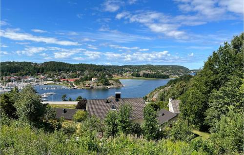 Lovely Apartment In Henån With Wifi — 4-Star Luxury Hotel in Henan, Sweden