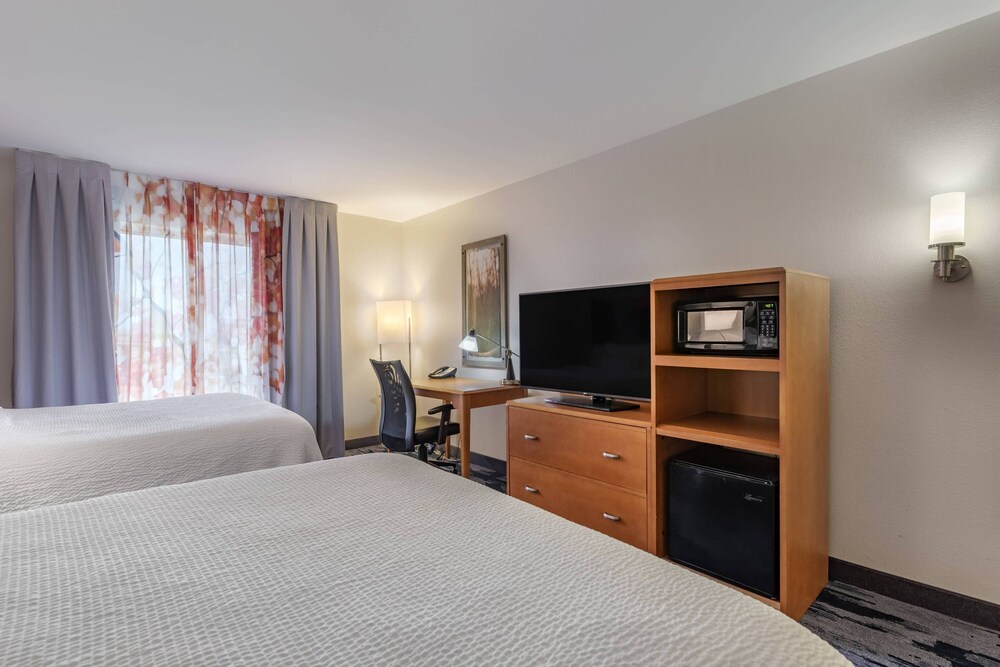 Fairfield Inn & Suites by Marriott Texarkana - photo 25
