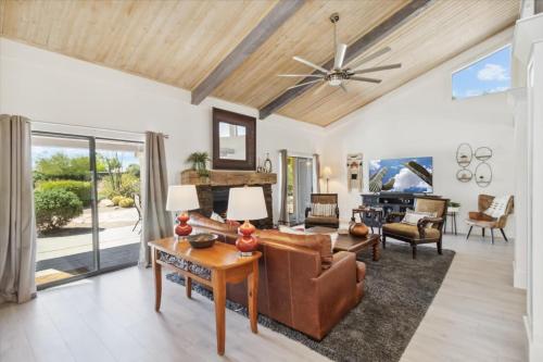 Club Ironwood Resort Access Desert Garden & Golf — 4-Star Luxury Hotel in Carefree, United States