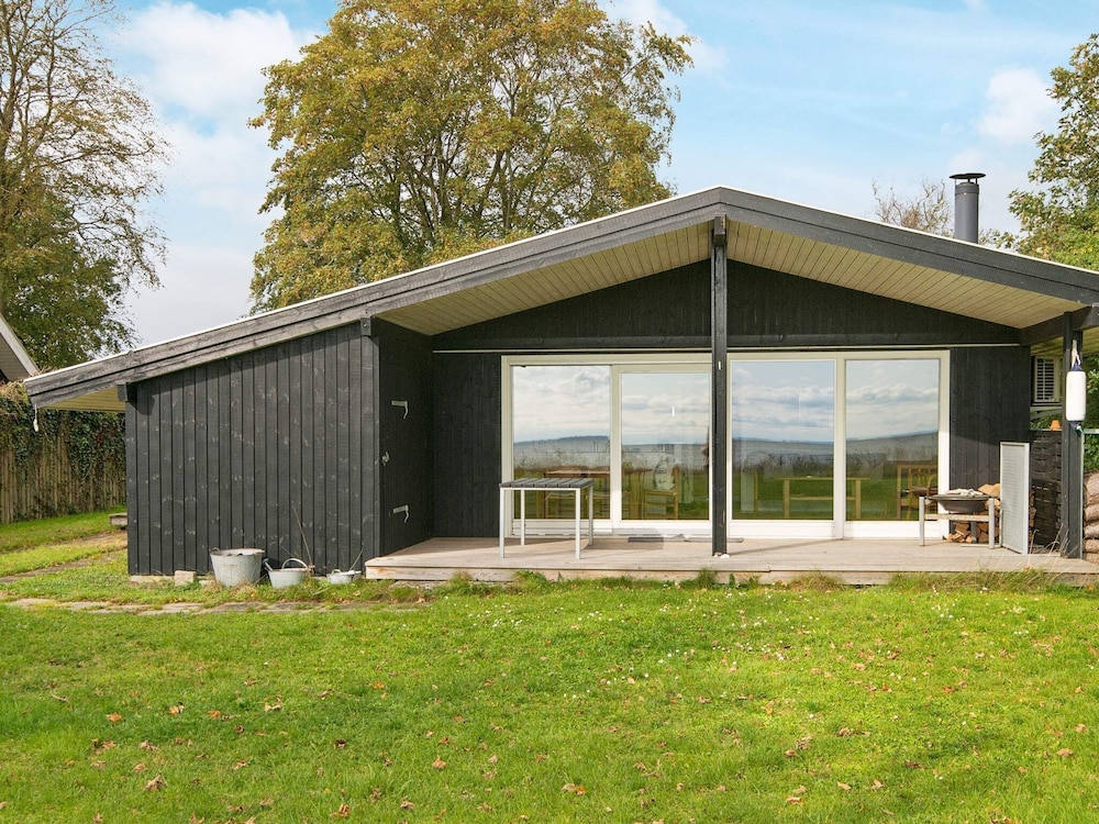 3 Bedroom Lovely Home In Bjert — 4-Star Luxury Hotel in Sonder Bjert, Denmark