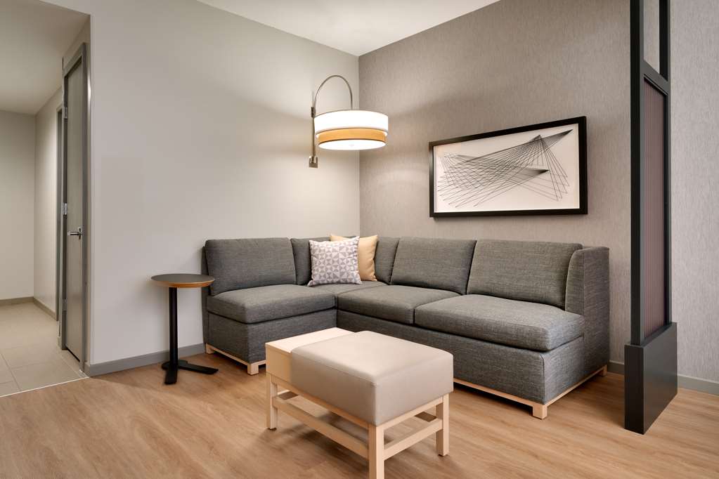 Hyatt Place at Anaheim Resort Convention Center - photo 33