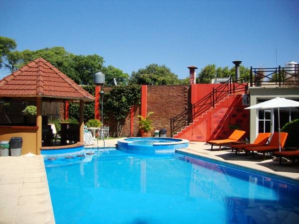 Hotel Plaza — hotel in Colon