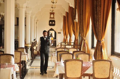 Sheesh Mahal Hotel in Orchha, India