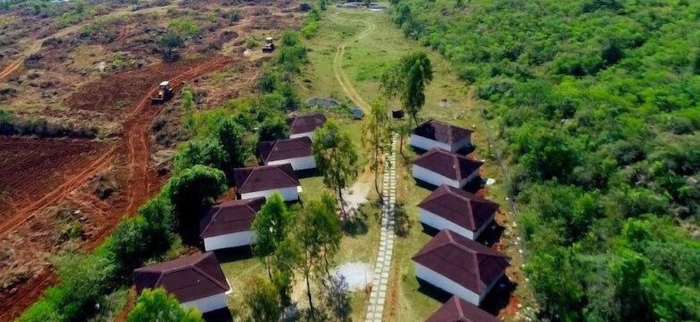 Athmaveda Shivanasamudra - carbon neutral hotel in Malavalli