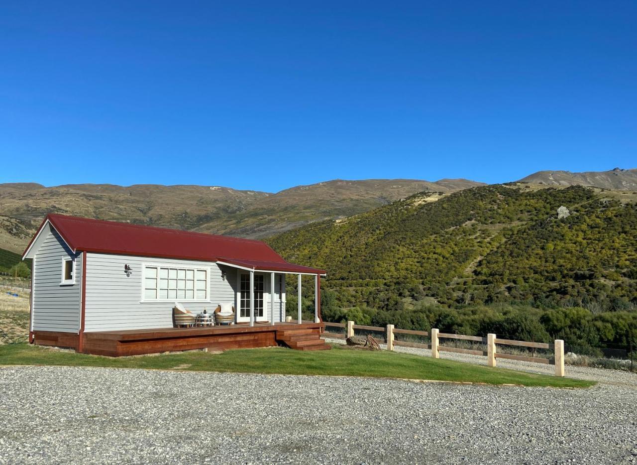Rose Creek Cottage — 4-Star Luxury Hotel in Cromwell, New Zealand