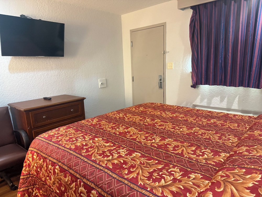 Economy Lodge by Hotel O Texas City - photo 5
