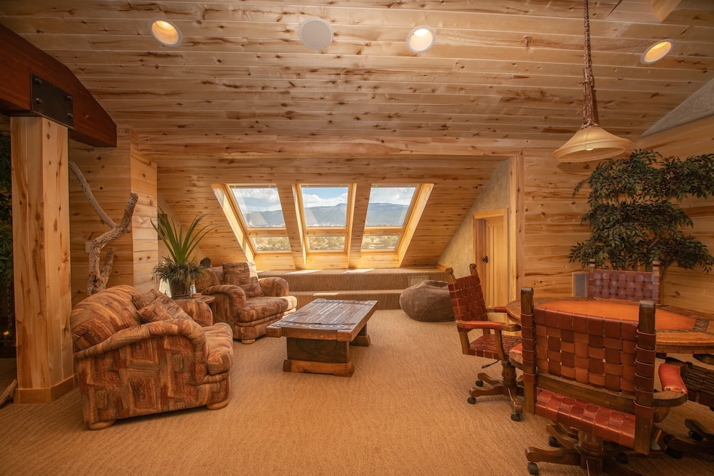 Cougar Ridge Resort LLC - photo 52