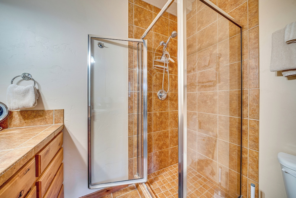 6 Mi to Winter Park Resort Townhome with Hot Tub - photo 19