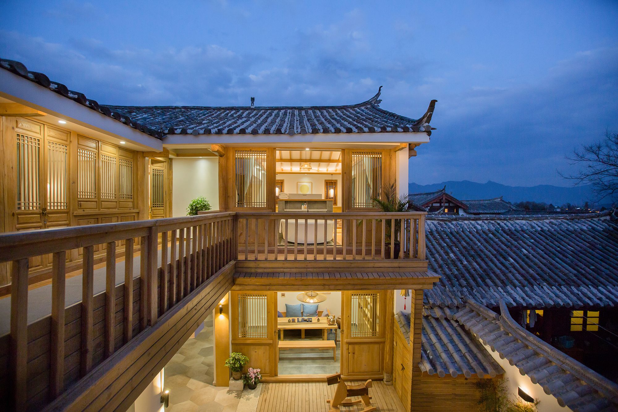 Jianshe Inn — 4-Star Luxury Hotel in Lijiang, People's Republic of China
