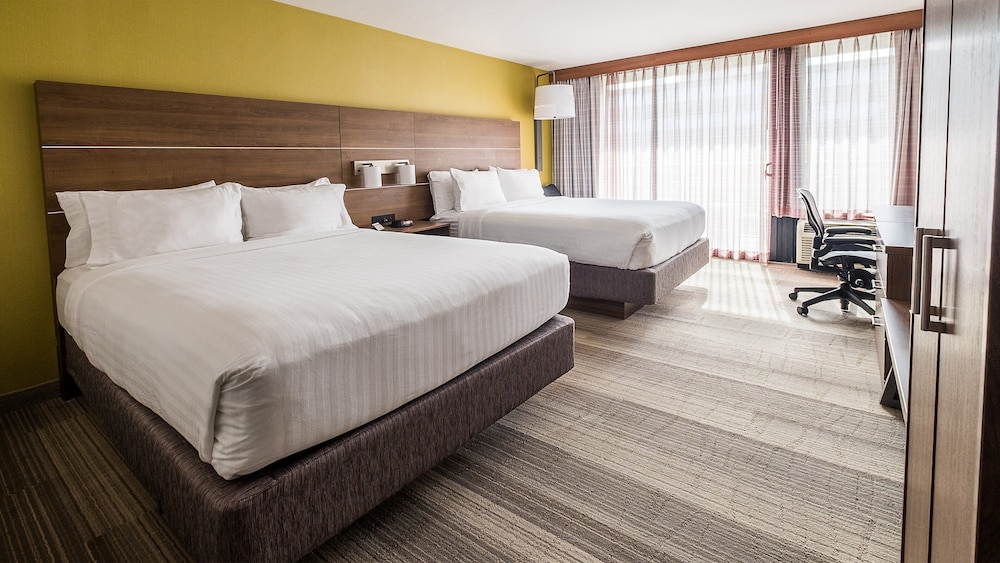 Holiday Inn Express Fullerton Anaheim by IHG - photo 10