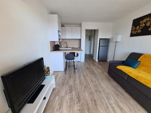 Studio Le Dolce Vita Frejus Plage Tout a Pied - last minute hotel in Frejus