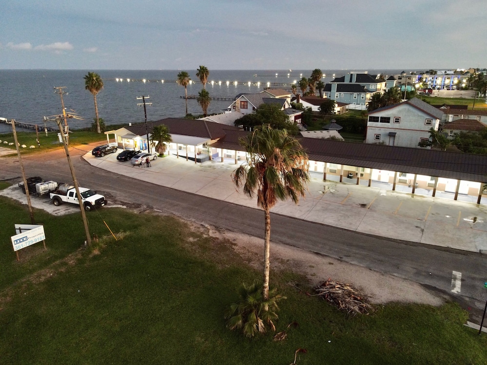 Bay View Inn - photo 17
