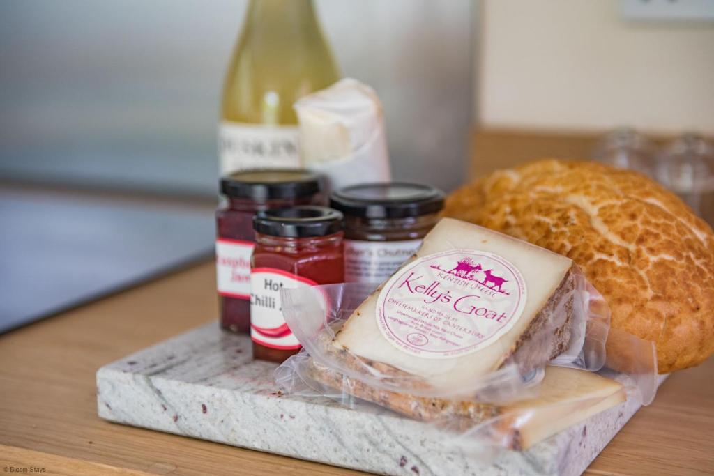Plum Pudding Stables by Bloom Stays — 4-Star Luxury Hotel in Faversham, United Kingdom