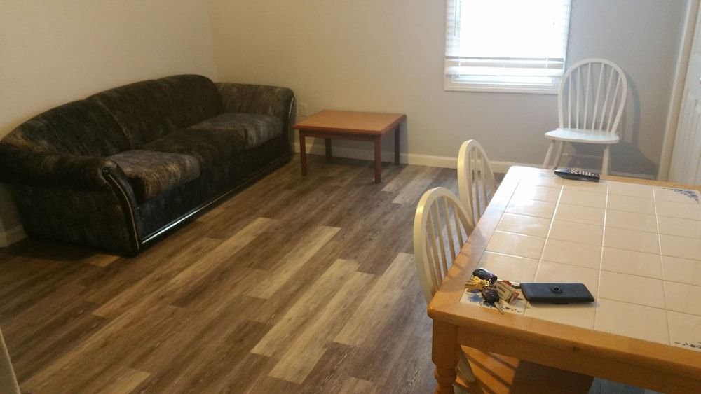 12 Ashworth Ave - photo 15