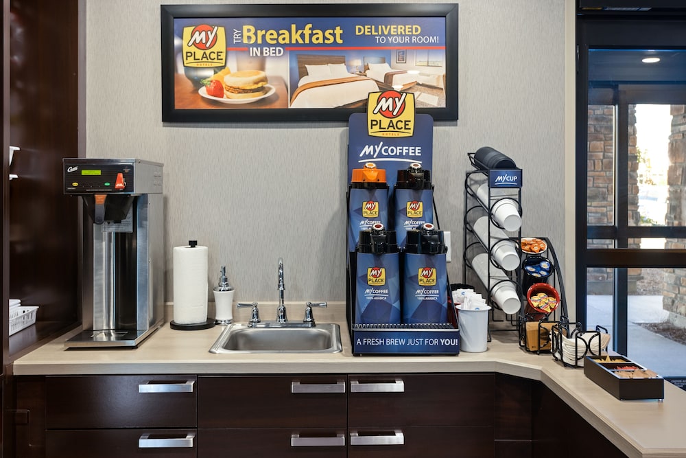 My Place Hotel Jacksonville Camp Lejeune NC - photo 2