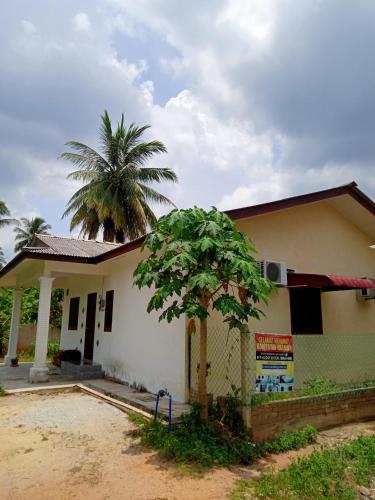 Homestay Idaman di Kuala Terengganu dengan 2 Bilik Aircond Harga utk 1 rumah — 4-Star Luxury Hotel in Kuala Terengganu, Malaysia