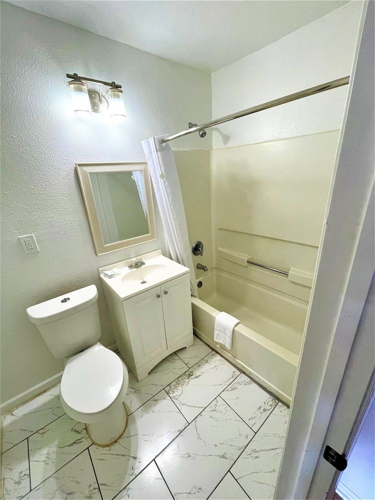 Budget Inn Giddings by Mukhi Hotels - photo 19