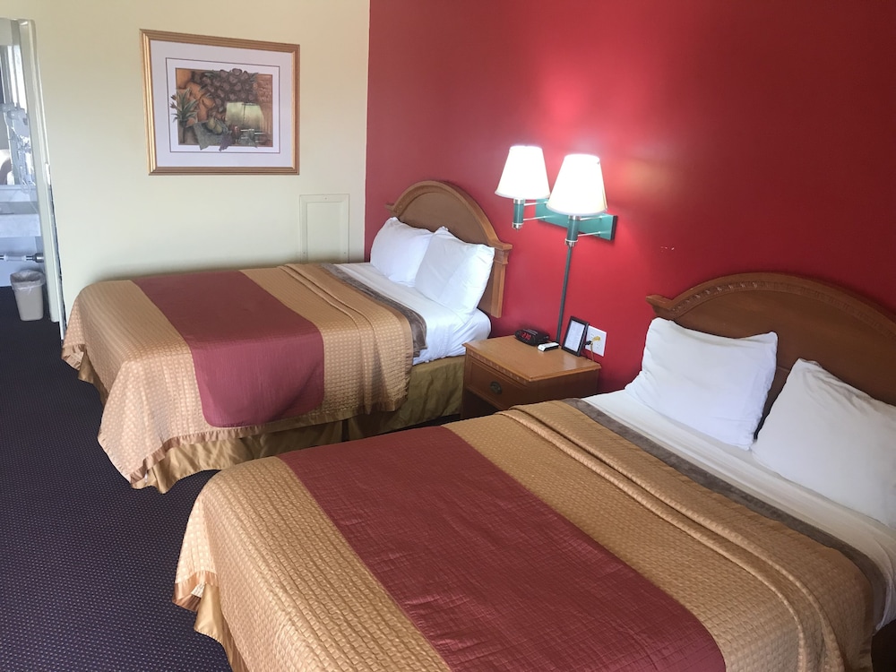 Shamrock Country Inn - photo 10