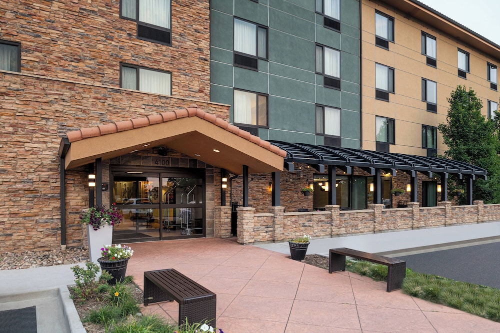 TownePlace Suites by Marriott Denver Airport at Gateway Park - photo 32