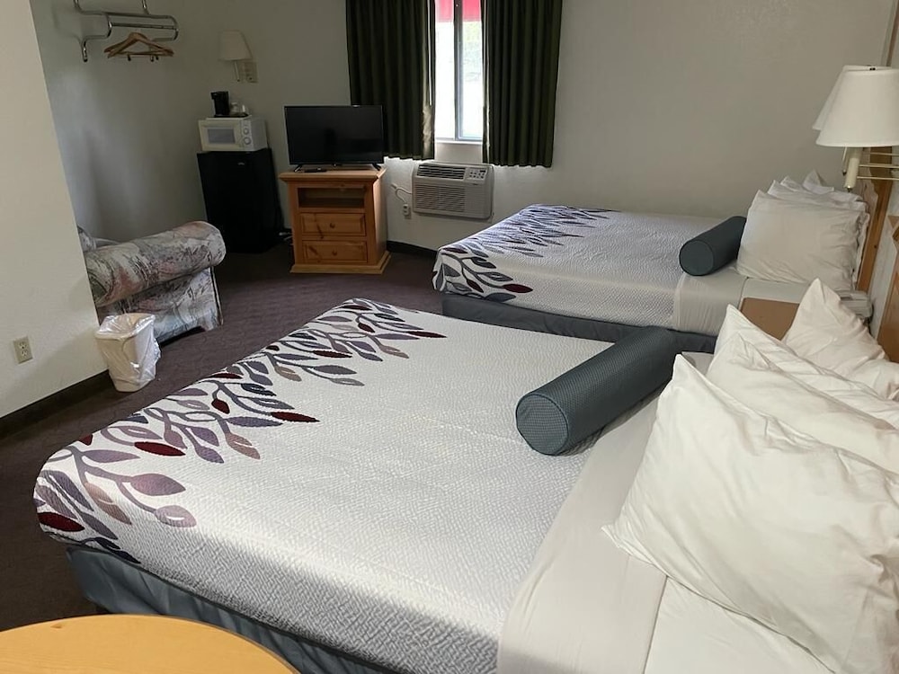 Royal Inn Keystone - photo 2