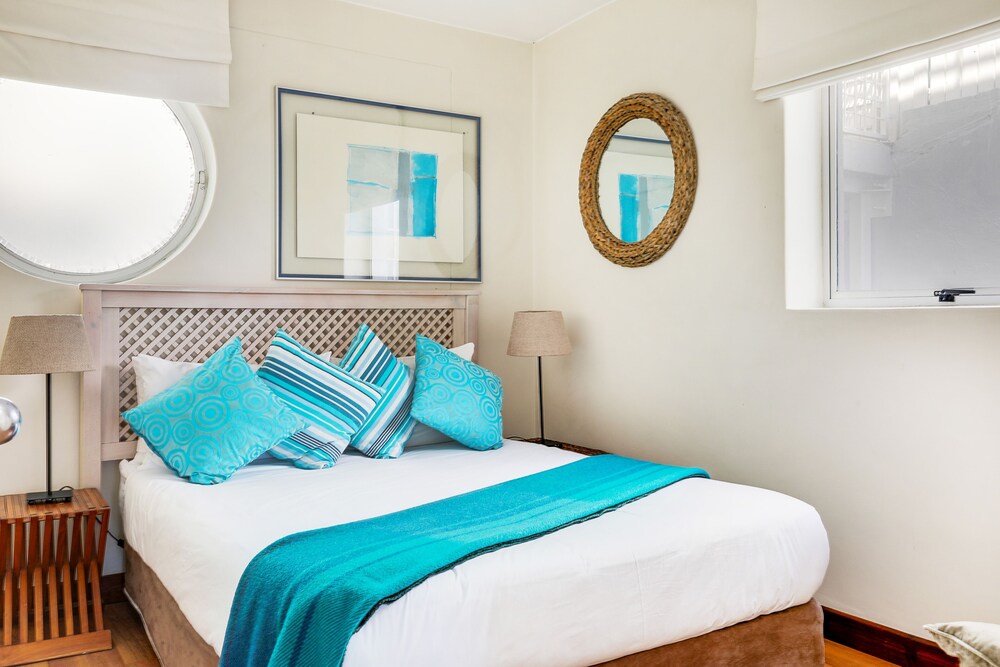 Kalimera — 4-Star Luxury Hotel in Cape Town, South Africa