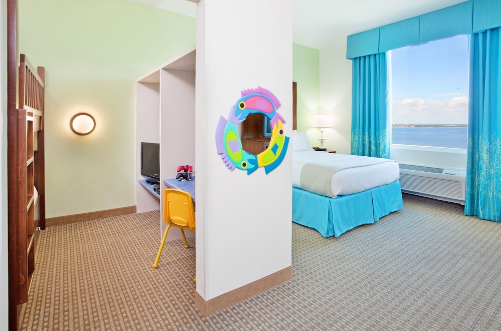 Holiday Inn Resort Pensacola Beach by IHG - photo 4