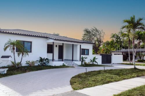 Miami Freedom Park Oasis by H&S